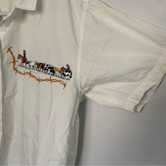 Casey Coleman White Button Down Short Sleeve Embroidered Shirt Size Medium - Picture 7 of 16